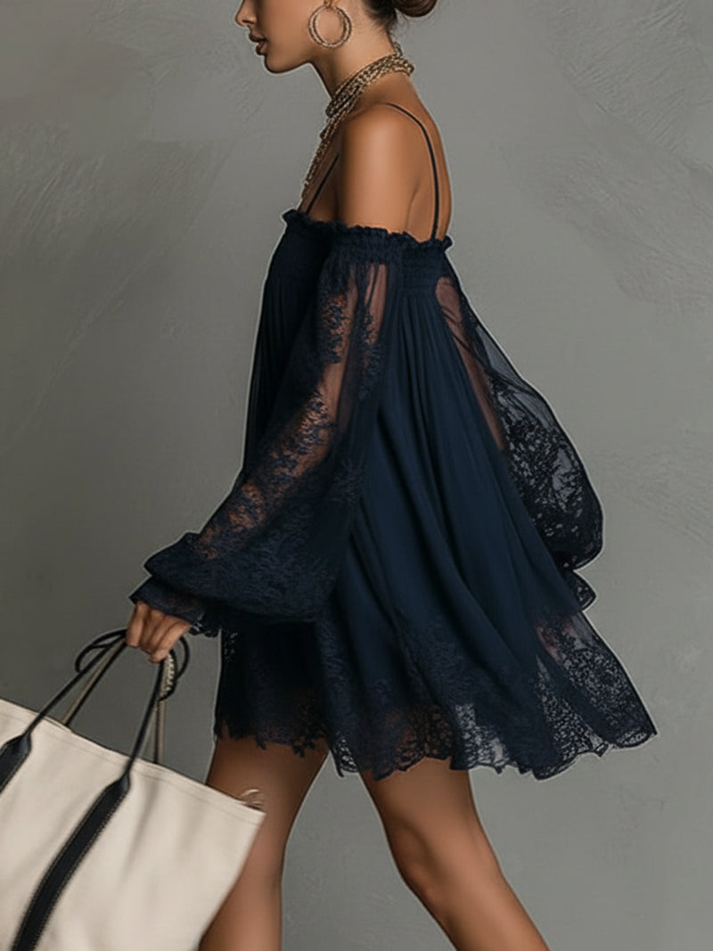 vestido mini de chiffon con encaje y hombros descubiertos. Vejer