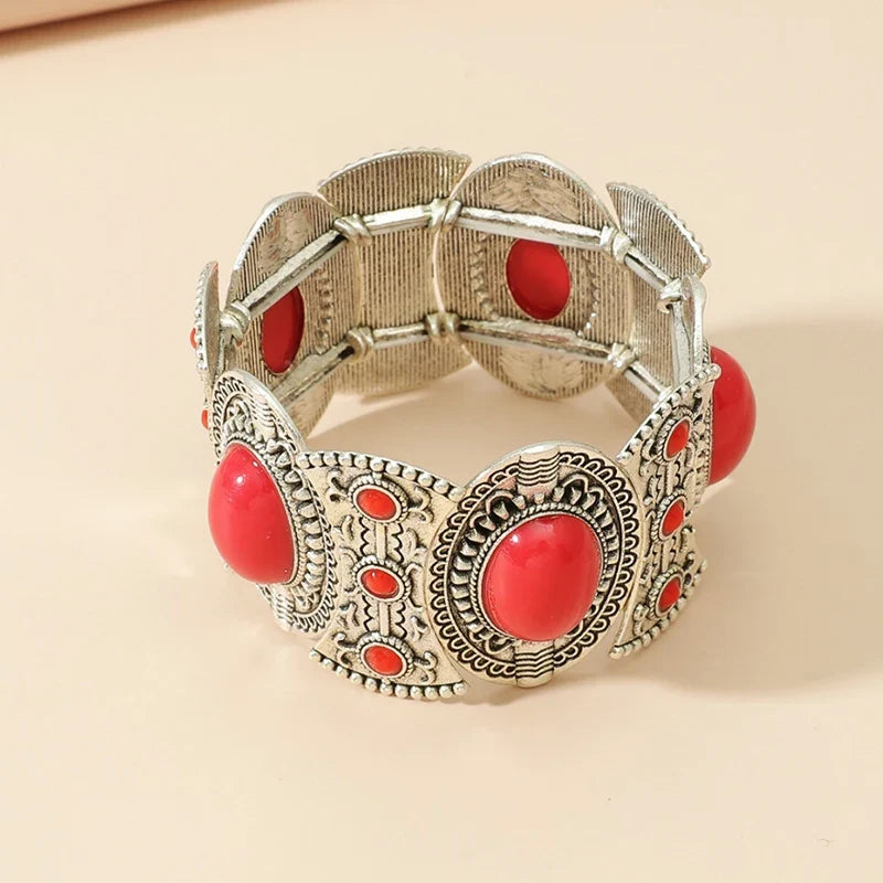 pulsera elástica con detalles troquelados y turquesas. Níjar
