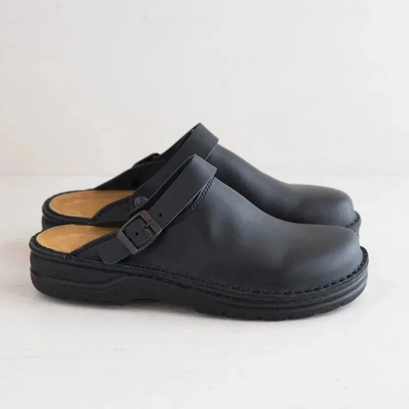 zuecos unisex de cuero vegano. Louan