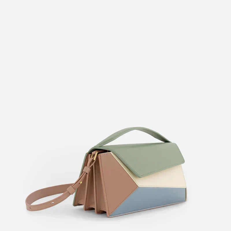 bolso bandolera estructurado de piel vegana. Sanare